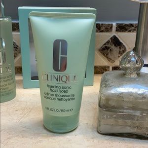 Clinique foaming facial soap